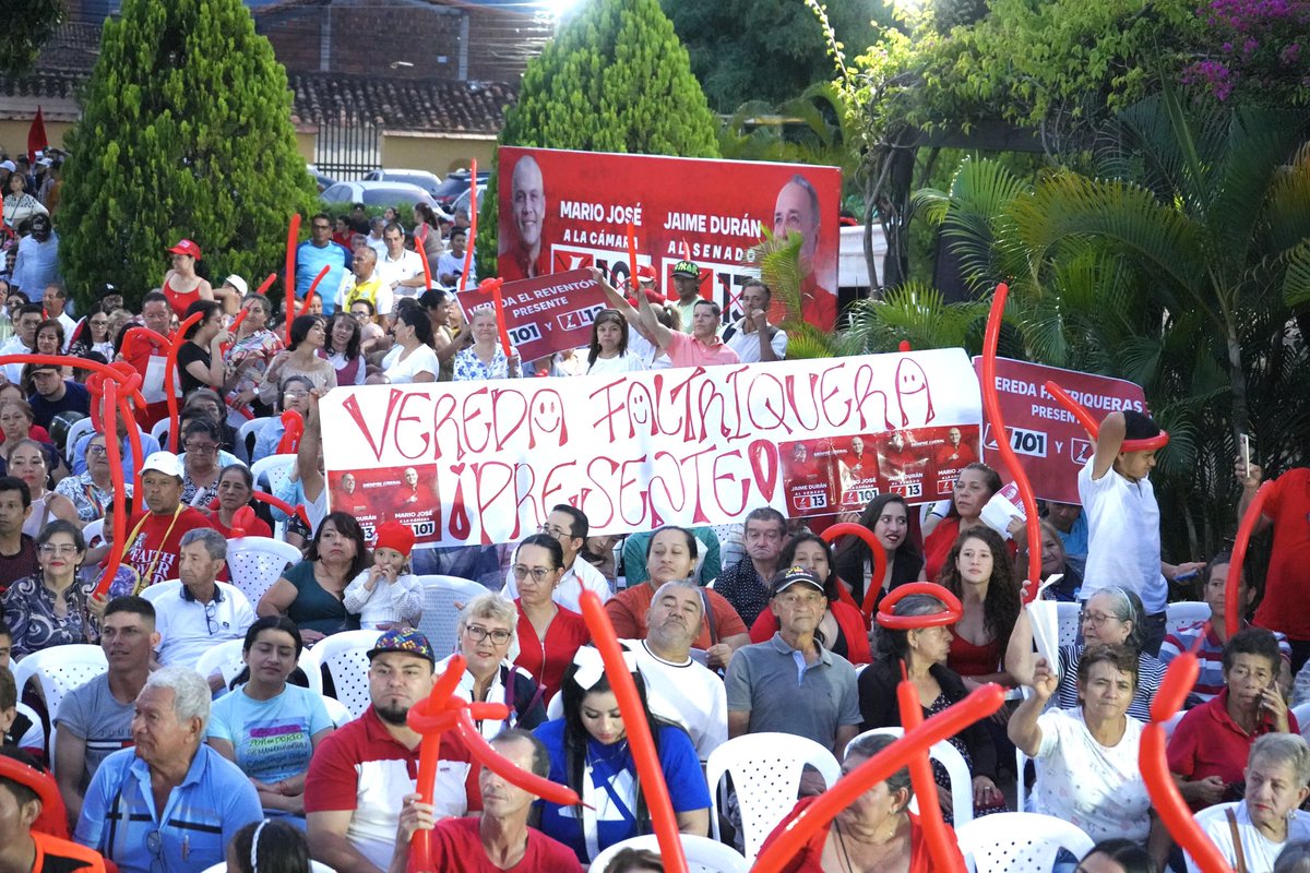 jaimeduranbar's tweet photo. PIEDECUESTA 📍
Volver y sentir su cariño no tiene comparación.
Aquí no hay discursos, hay afecto sincero, conversaciones reales y la certeza de que cuando caminamos juntos, las cosas sí pasan.

Gracias por abrirme las puertas, por el respaldo y por creer.
Seguimos adelante, con ustedes y por ustedes. 🇨🇴