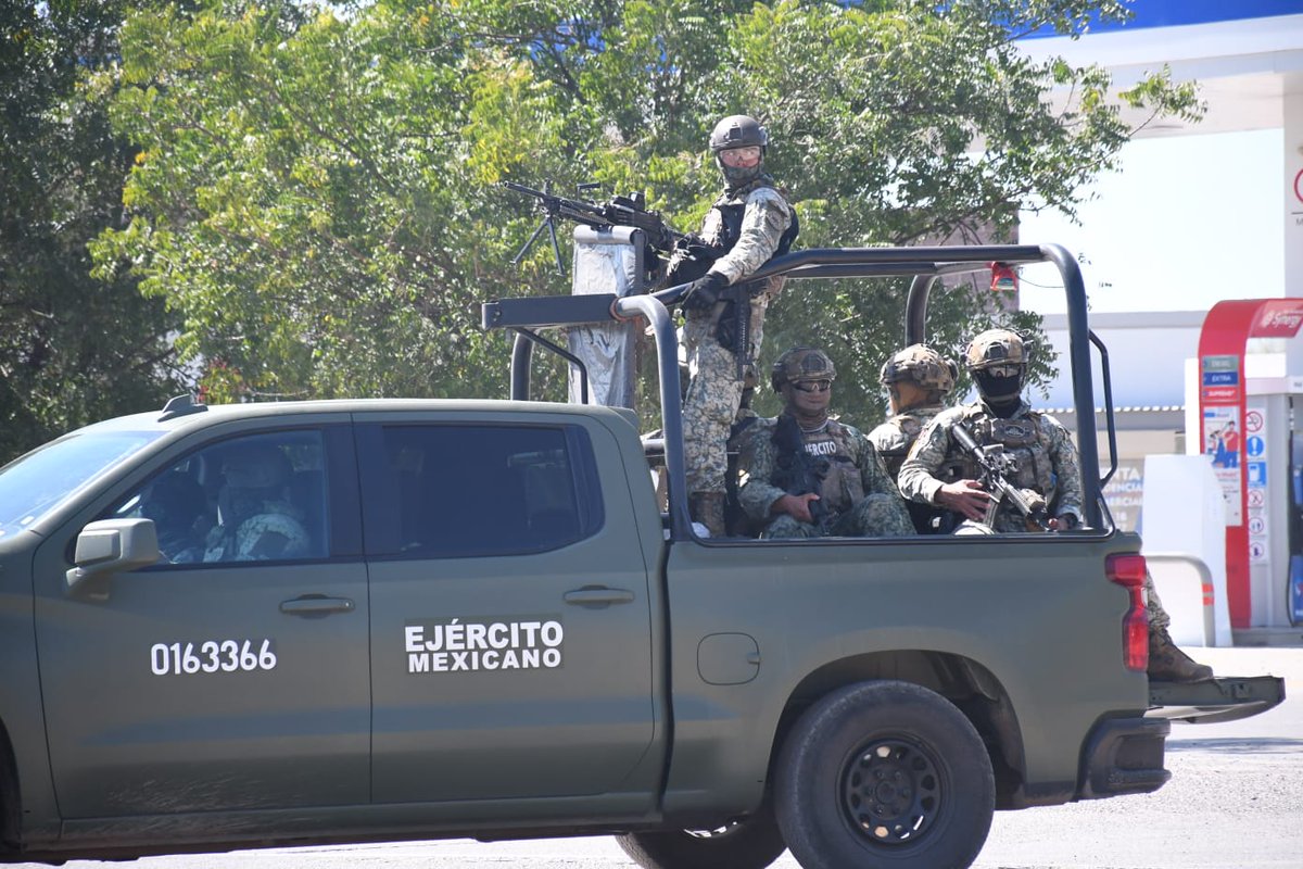 Operativo del Ejército en Guasave con unidades blindadas y ...