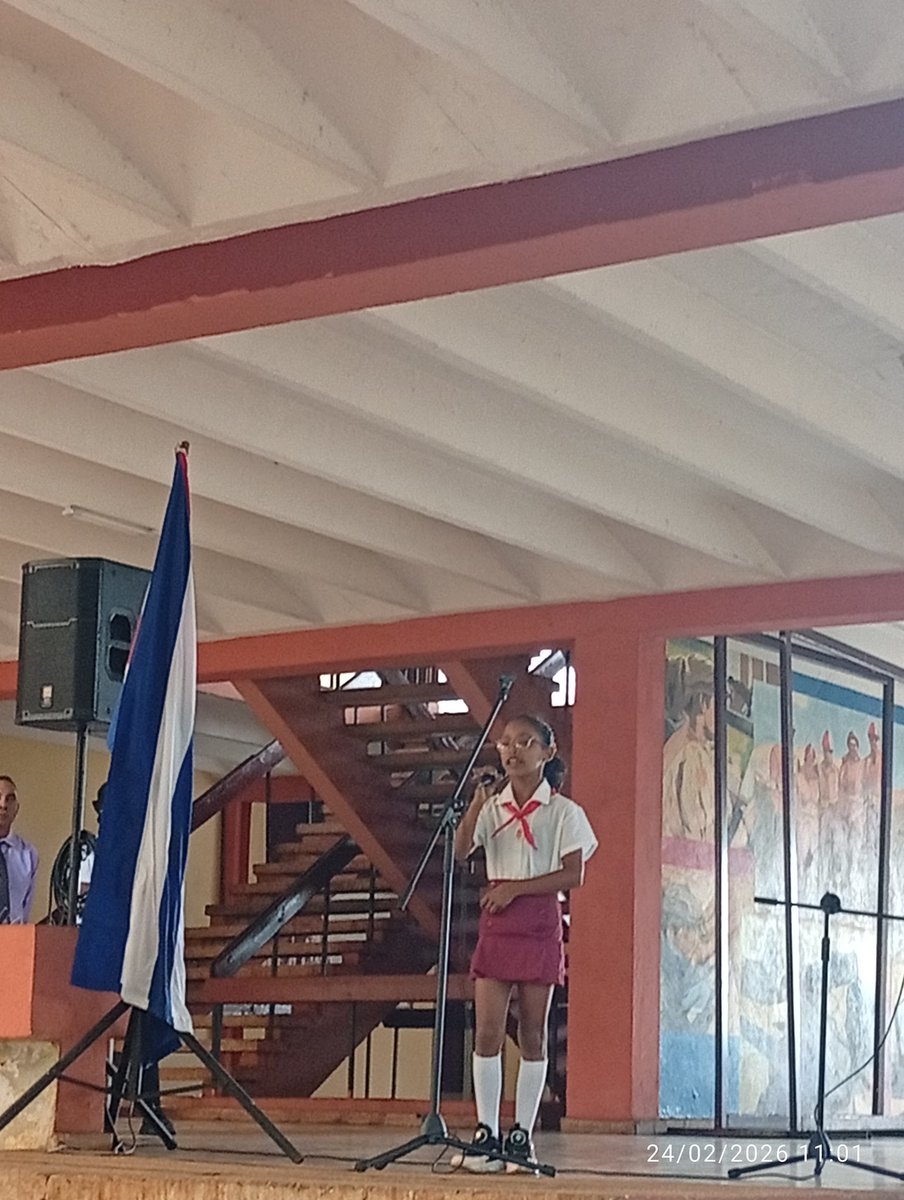 paz_ftejaspaz's tweet photo. Se efectúa en @UniversidadMoa un acto en saludo al reinicio de las guerras de independencia lideradas por el más ilustre de los cubanos, José Martí Pérez.  En el mismo participaron estudiantes de la FEU, de educación general en Moa y líderes sindicales. @yurisley_valdes @CubaMES https://t.co/9SxemFlsdm
