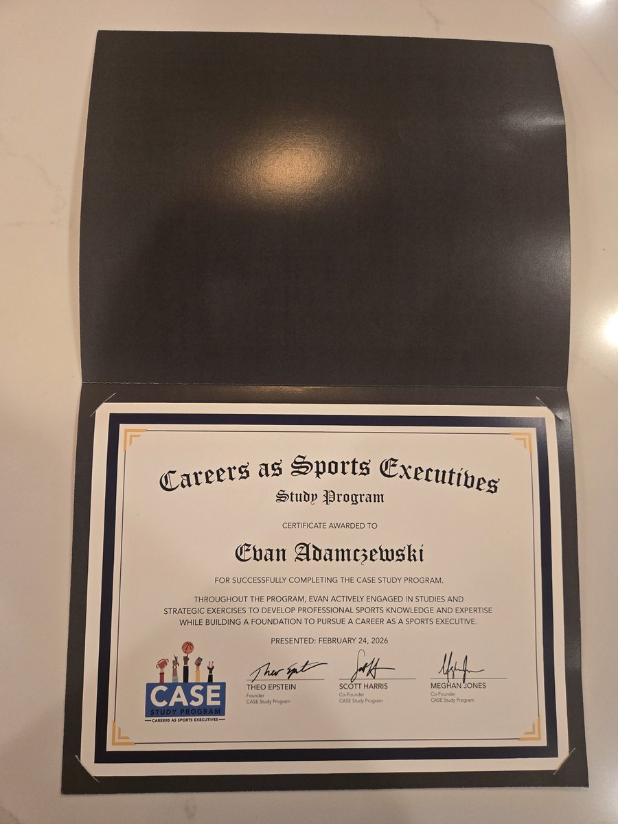 Evan Adamczewski tweet media