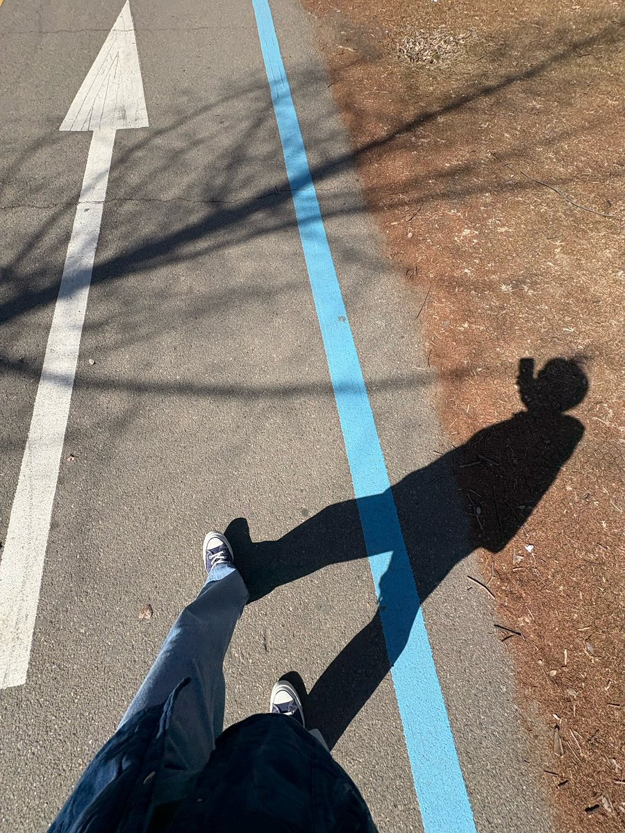 No pict hoax, jadi dia kirim foto bukti jalan kaki 😭