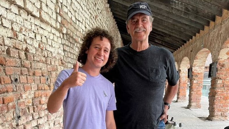 Cualquier cosa que diga Luisito Comunica es bajo la perspectiva propagandística, su capacidad de cuestionar se reduce a su labor de mercenario mediático de derecha.