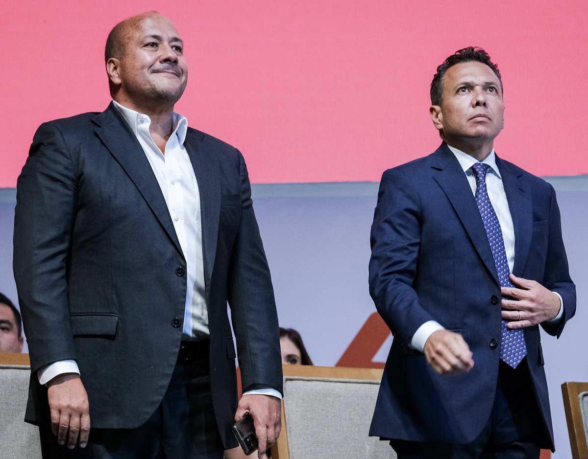 Llama la atención, como Movimiento Ciudadano, encabezado por Enrique Alfaro y Pablo Lemus, tomaron el gobierno en Jalisco.

Llama la atención, como El Mencho y el CJNG, tomaron Jalisco.

Llama la atención, como la policía estatal no hace nada.

¿Se institucionalizó el narco?
RT👇