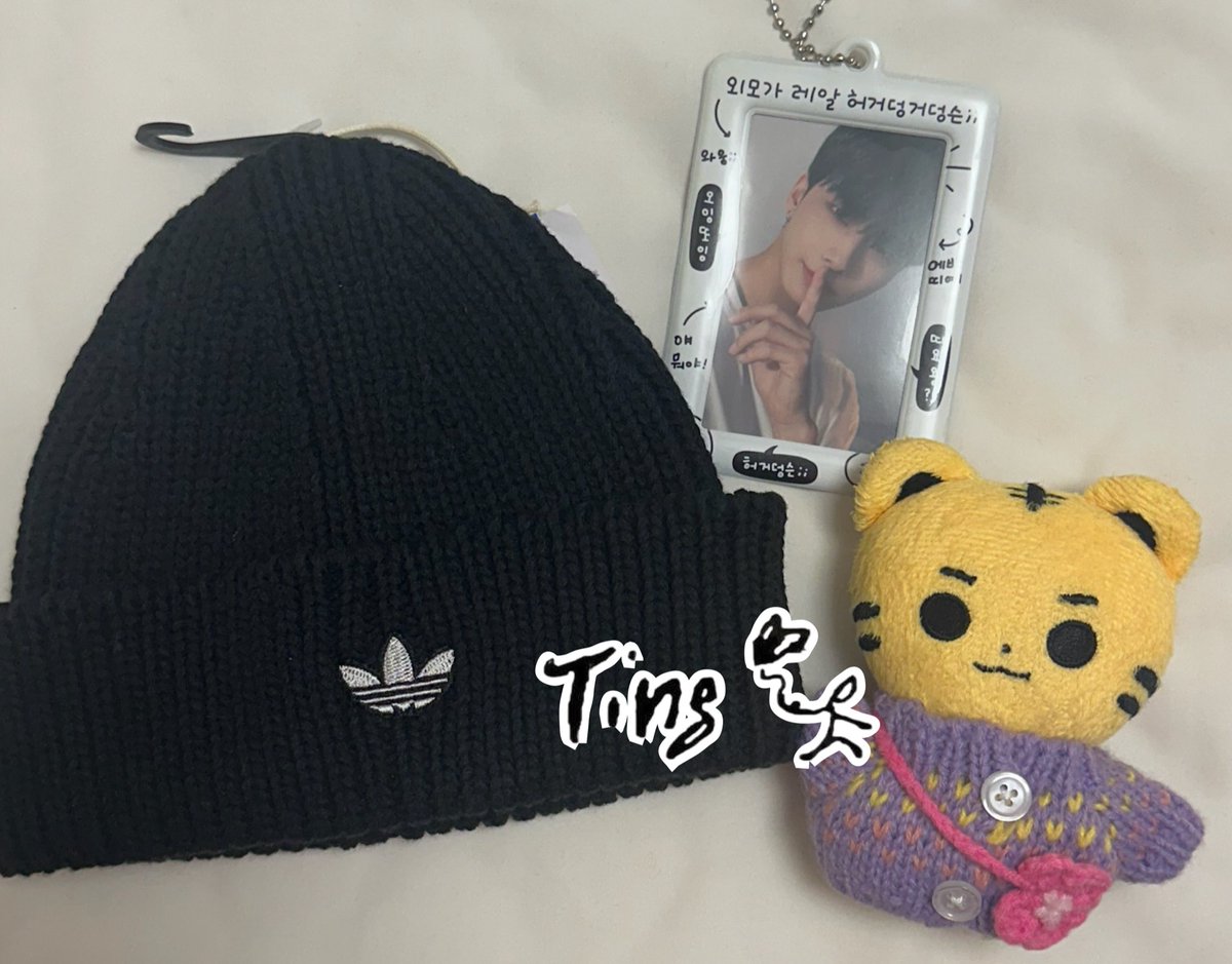 Ting / 팅 tweet media