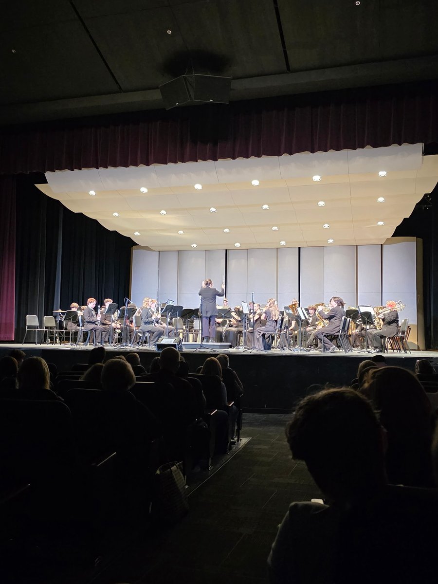 Gilbert High School tweet media