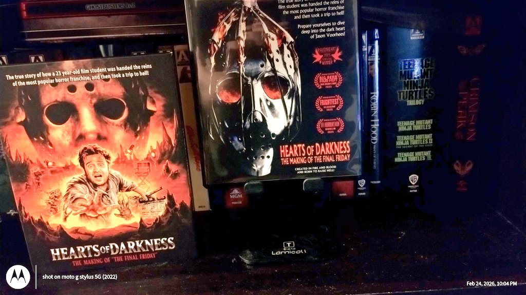 annericelover's tweet photo. FINALLY!!!
Adding to the pile of posts I finally got my copy of #HeartsofDarkness. The outer box is actually sturdy not just another slipcover and we get the reversible artwork. @redshirtpict
@pizowell @Drumdums
@PlanetCHH @TheLostRiverDr1
#JasonGoestoHell https://t.co/7hsbyUrhv8