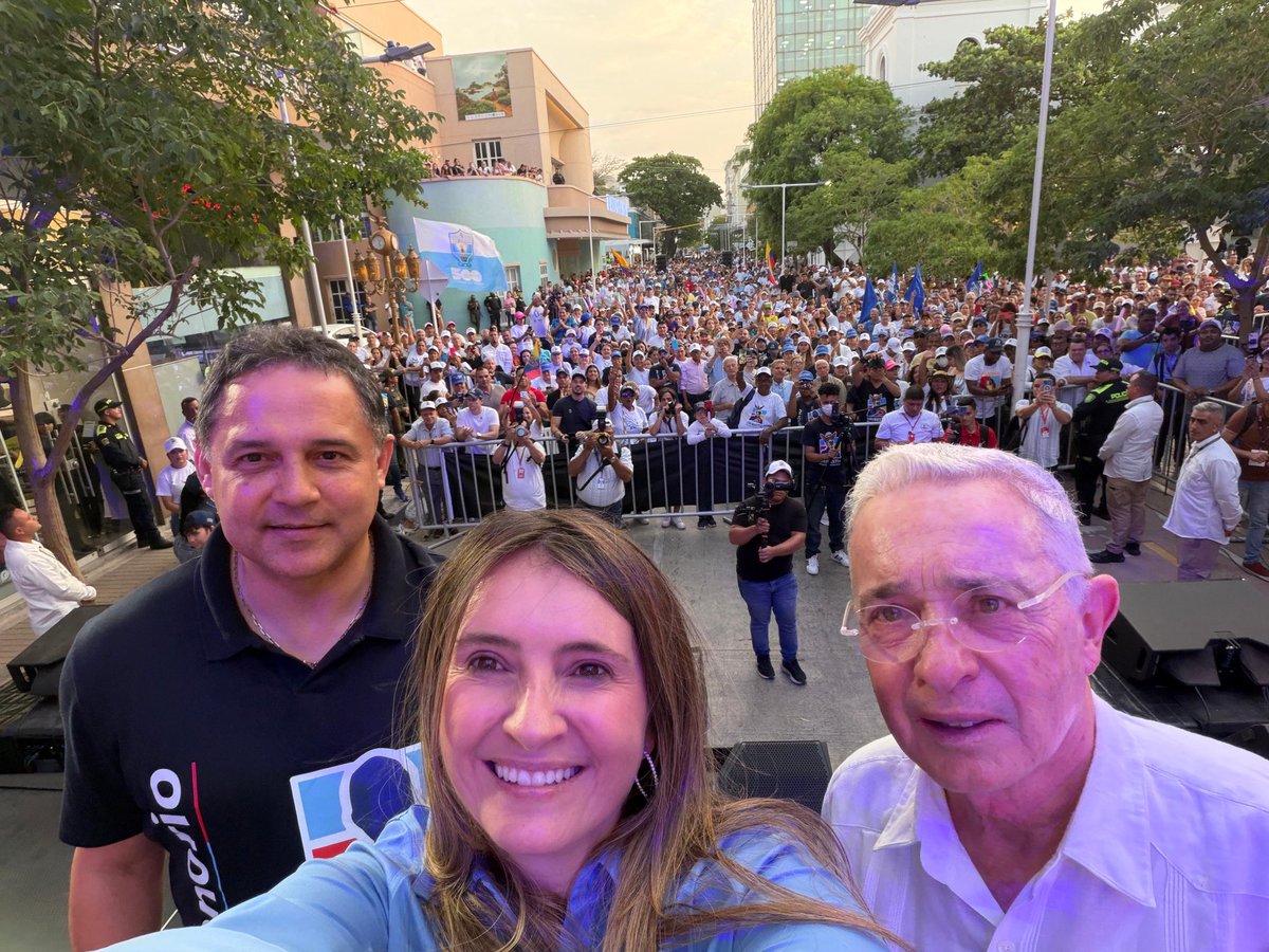 AlvaroUribeVel's tweet photo. Santa Marta 

Merezcamos el honor de contribuir a la elección de la primera mujer Presidente de Colombia. https://t.co/otzx7qu8eU