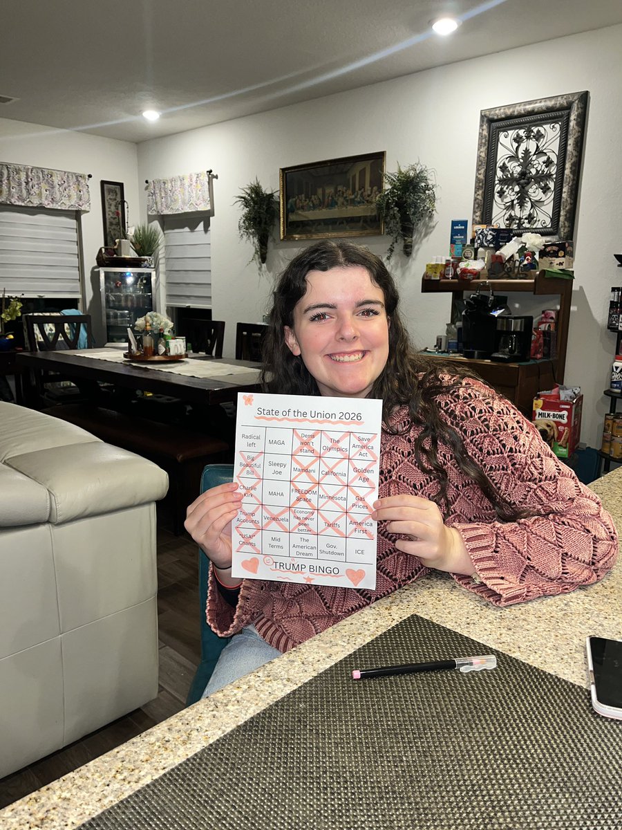 We’ve got a winner (x2) of TRUMP BINGO at Magnolia High School’s Club America SOTU watch party 🎉🇺🇸

#SOTU2026 #tpusastudents 
<a href="/tpusastudents/">TPUSA Students</a>