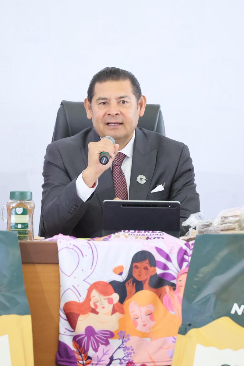 CON CARRERA POR LAS MUJERES Y LA IGUALDAD, GOBIERNO ESTATAL IMPULSA LIDERAZGO FEMENIL <a href="/armentapuebla_/">Alejandro Armenta</a> <a href="/Gob_Puebla/">Gobierno de Puebla</a>

Las distancias a recorrer serán 5 y 10 kilómetros, con salida y meta en Plaza Victoria en la zona de Los Fuertes de Loreto.
