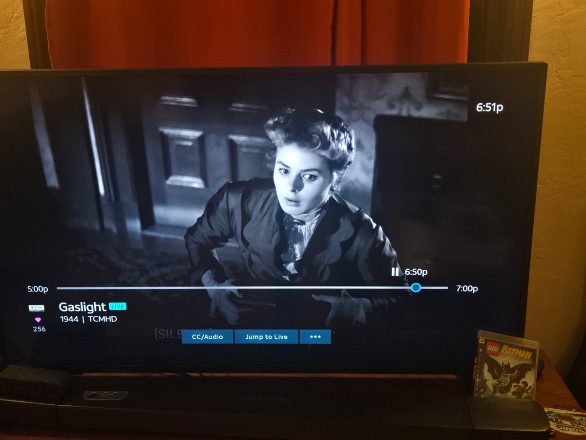 Great counterprogramming to the #SOTU by <a href="/tcm/">TCM</a>  #31DaysOfOscar