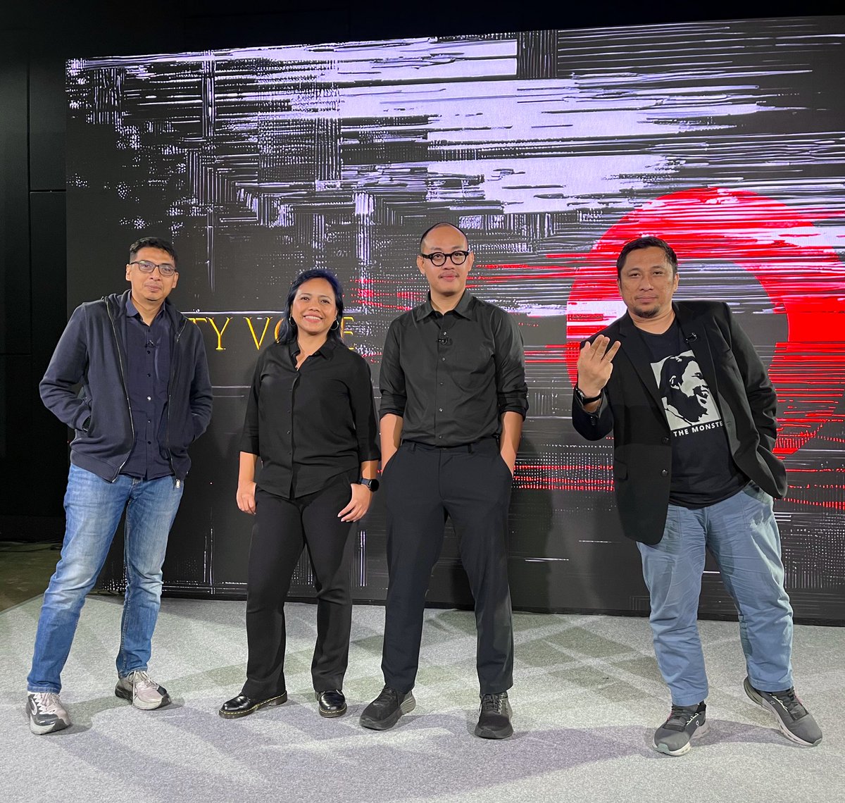 Bhima Yudhistira diserang urusan LPDP dan dikaitkan Dirty Vote?

Coming soon 60 menit video eksplanatori by Bhima, bagaimana perjanjian Prabowo-Trump (bukan RI-AS) akan mempengaruhi kehidupan sosial ekonomi rakyat sehari-hari.

Kolabroasi <a href="/DirtyVote/">Dirty Vote</a> dan <a href="/idbaruid/">Ekspedisi Indonesia Baru</a>