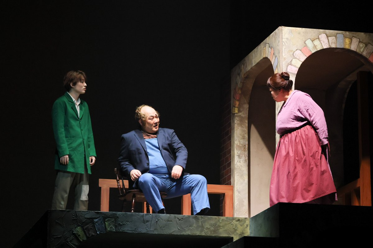 romisoramusical's tweet photo. ★#ロミミュ ディレイ配信中★

視聴期間は3/1(日)23:59まで！
⚠販売は3/1(日)19:59まで！

①＜12/27(土)17:30公演（スイッチング映像）＞
価格（税込）：3,000円

②＜12/28(日)12:30公演（定点映像）＞
価格（税込）：2,500円

＜①②セット＞
価格（税込）：5,000円

https://t.co/lBiaVgIsta https://t.co/hkCkDyAPb3