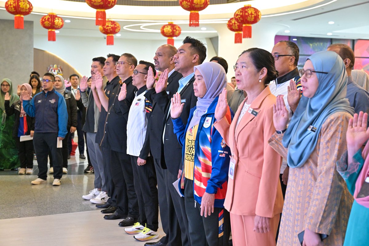 KBSMalaysia's tweet photo. YB Mordi Bimol, Timbalan Menteri Belia dan Sukan, hadir menyampaikan amanat di  Majlis Perhimpunan Mesra Bulanan KBS bagi bulan Februari 2026 yang berlangsung di Menara KBS, Putrajaya. https://t.co/gIm1iQ2RVp