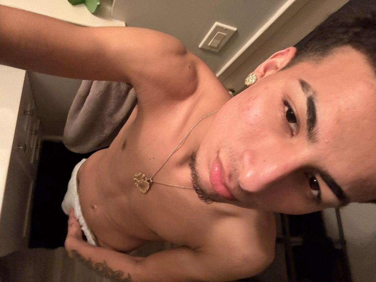 ⭐️AIDEN⭐️ tweet media