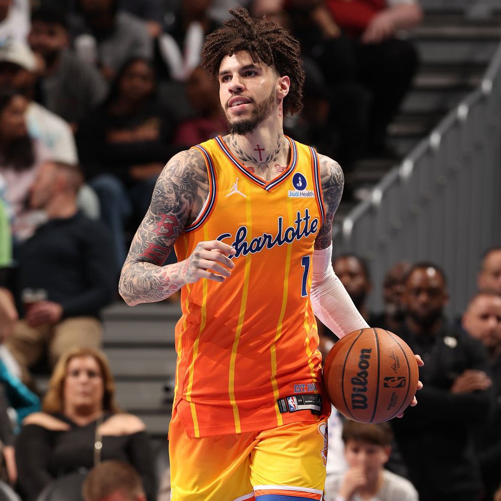 MeloHive 🛸💕 tweet media