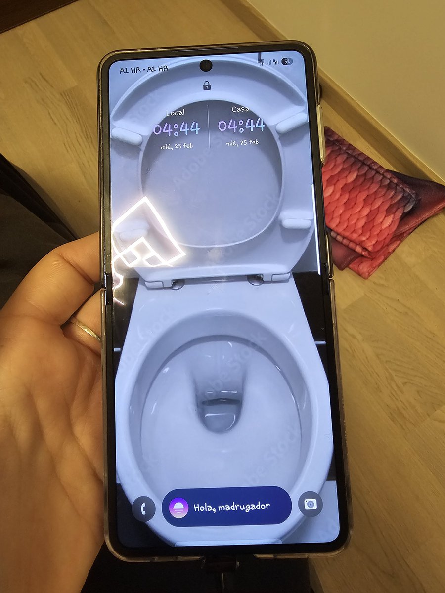 Nehi || ✨Heterocromía✨ tweet media