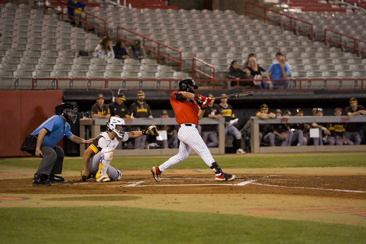 UNLV Baseball tweet media