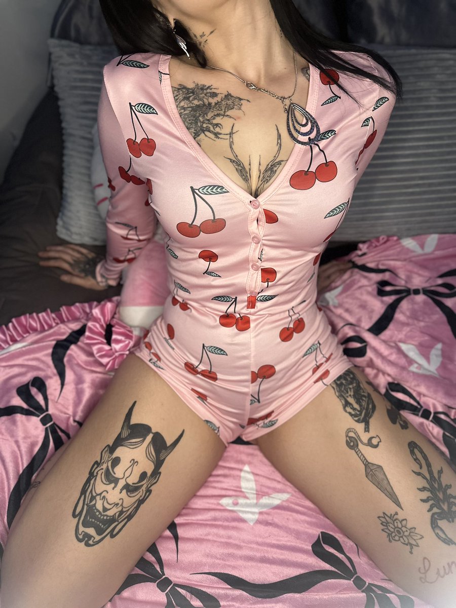 Do you like girls with tattoos?