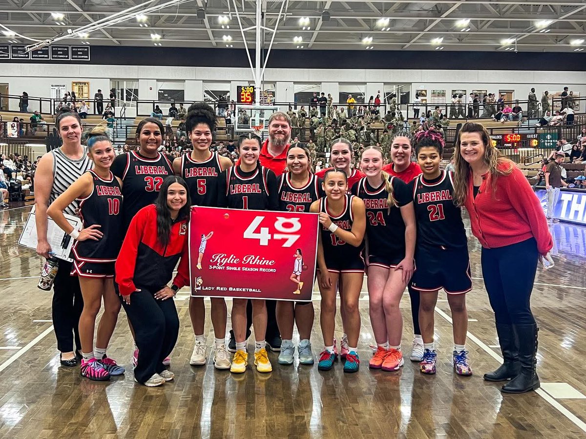 Congratulations to <a href="/RhineKylie/">Kylie Rhine</a> for breaking the record for most 3FGM in a season (46) knocking down 2 to give her 48! With 1 more game to go, she can cement her legacy even more!
<a href="/sportsinkansas/">Sports in Kansas</a> <a href="/KansasPregame/">Kansas Pregame</a>