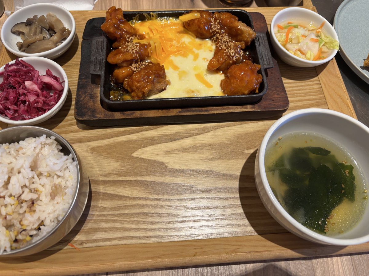 チーズタッカルビーーーーーー🫶

 #ミューーーズ