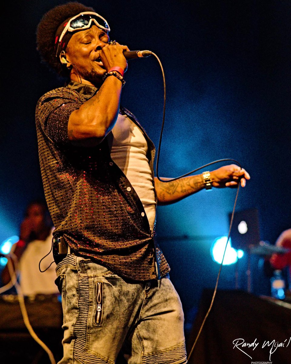 kayolyon's tweet photo. Kayo Lyon Live At The Rickshaw Theater #kayolyon https://t.co/zHUws4hOfs