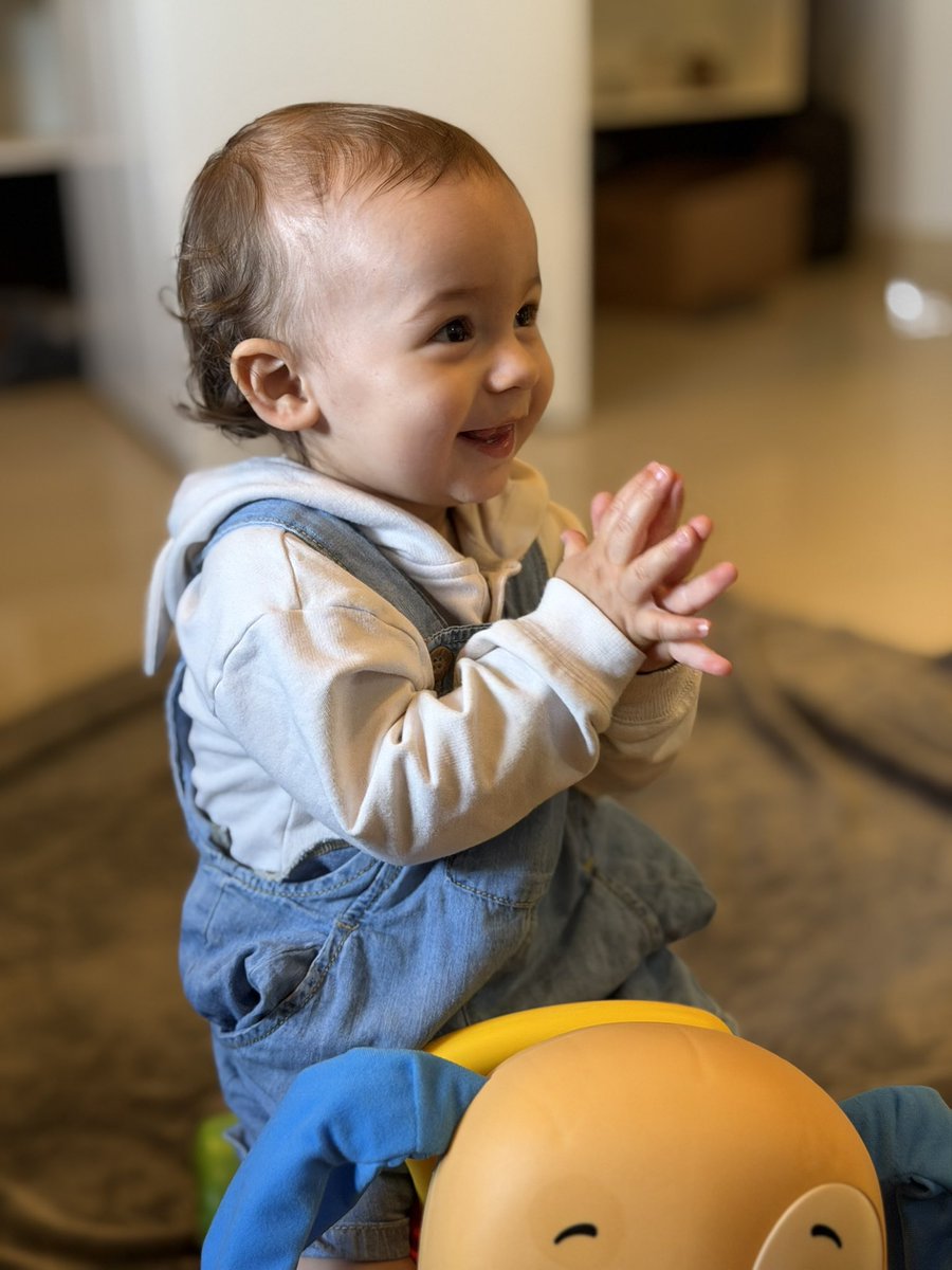 Kim Poti 🍓 tweet media