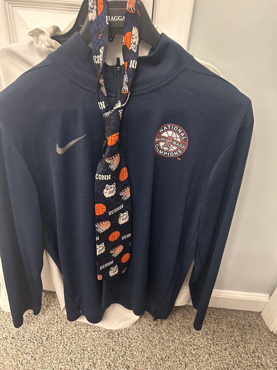 Tomorrow’s Gameday. Dress as you deem fit. 

Crush the Red Storm

#UConn