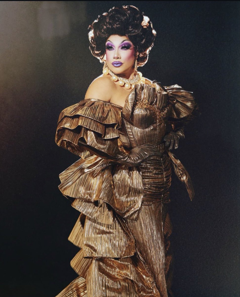 joan collins gold dress Joan Collins Collection: Dynasty Fashions