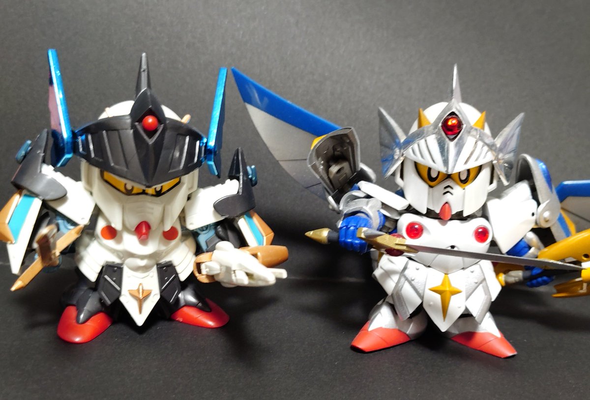 バーサル騎士は(騎士アレックスと並んで)元祖の中でも特に箱絵と顔の形