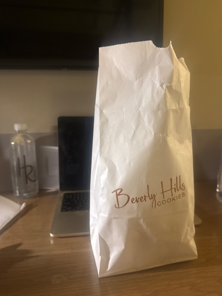 aunder's tweet image. In LA this week for Upfront. Excited to spend some time away from the bay, in the big city where they really know how to party. 

The party: