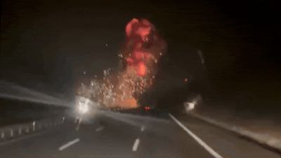 Rebel_Warriors's tweet image. 🚨Turkish Air Force F-16 crashes in Balikesir during mission flight, pilot killed in accident near Bursa-Izmir highway.
Radio&amp;amp; radar contact with the jet was lost shortly after midnight after it took off from the 9th Main Jet Base in Balikesir province.
#PlaneCrash