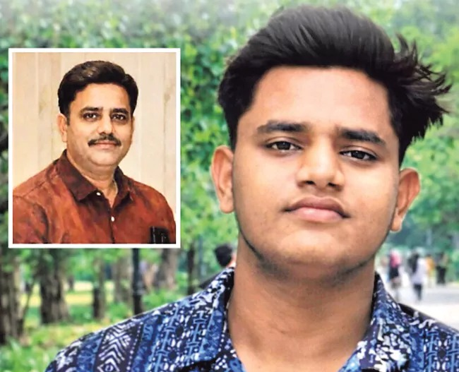 KParakala72698's tweet photo. 🔫 తండ్రిని కాల్చిచంపిన తనయుడు
▪️ **Lucknow**లో సంచలన ఘటన
▪️ తండ్రిని తుపాకీతో కాల్చిచంపిన యువకుడు
▪️ మరుసటి రోజు తానే పోలీస్ స్టేషన్కు వెళ్లి మిస్సింగ్ కేసు నమోదు
▪️ దర్యాప్తులో అసలు నిజం వెలుగులోకి
#CrimeNews #Lucknow #Shockingly https://t.co/vUnRkbJK2f