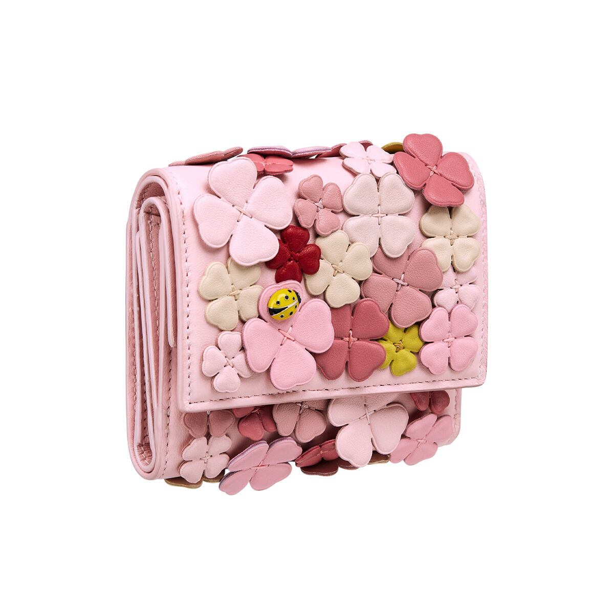 今年一番の #スーパーラッキーデー に向けて人気ブランドの春らしい