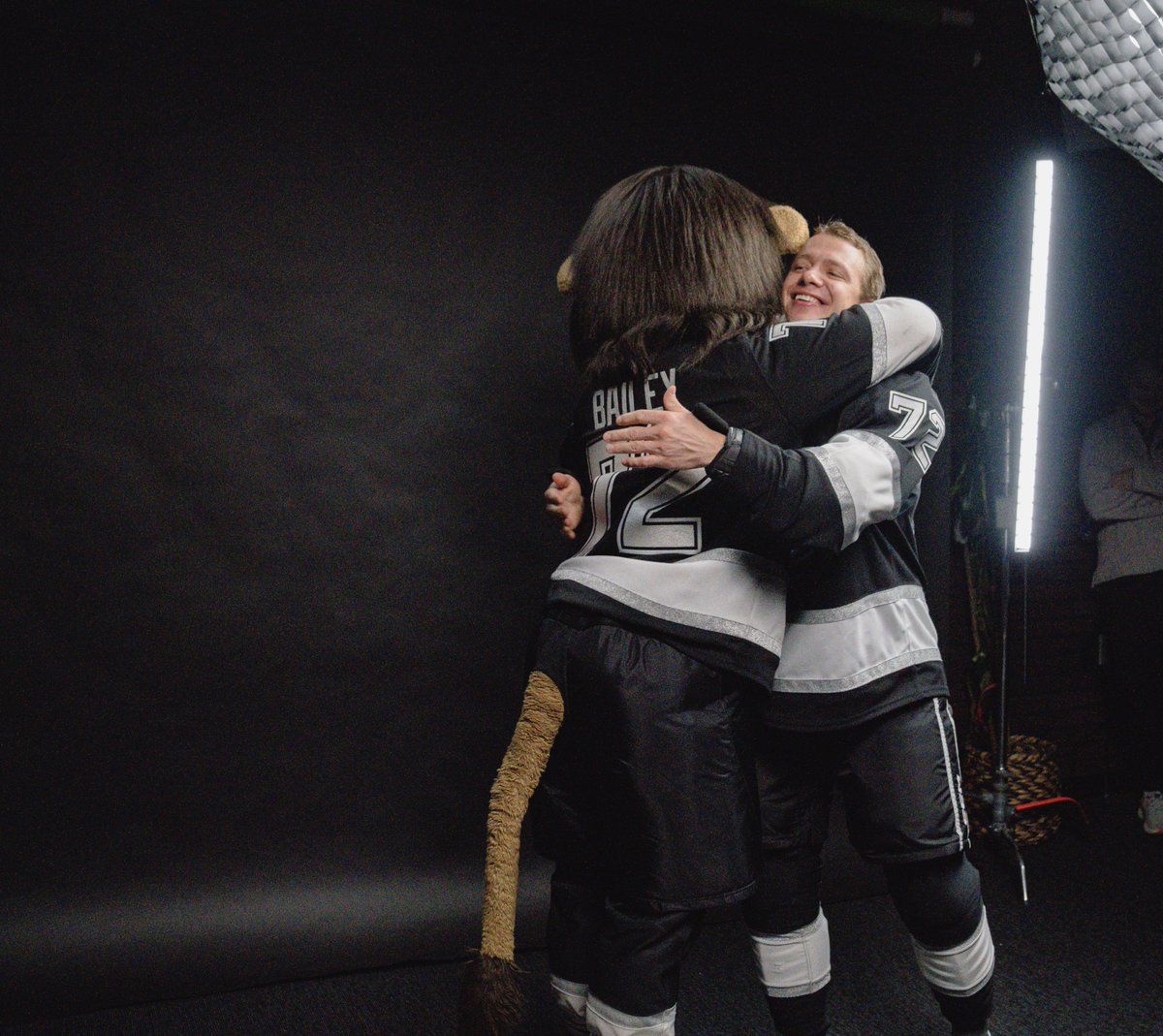 LA Kings tweet media