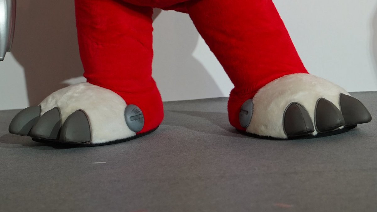 StompyShoutmon's tweet image. Ah, My favorite Digimon surely has such cute feet! (This is the Official Shoutmon mascot) #Digimon #Shoutmon #Mascot #fursuit #feet