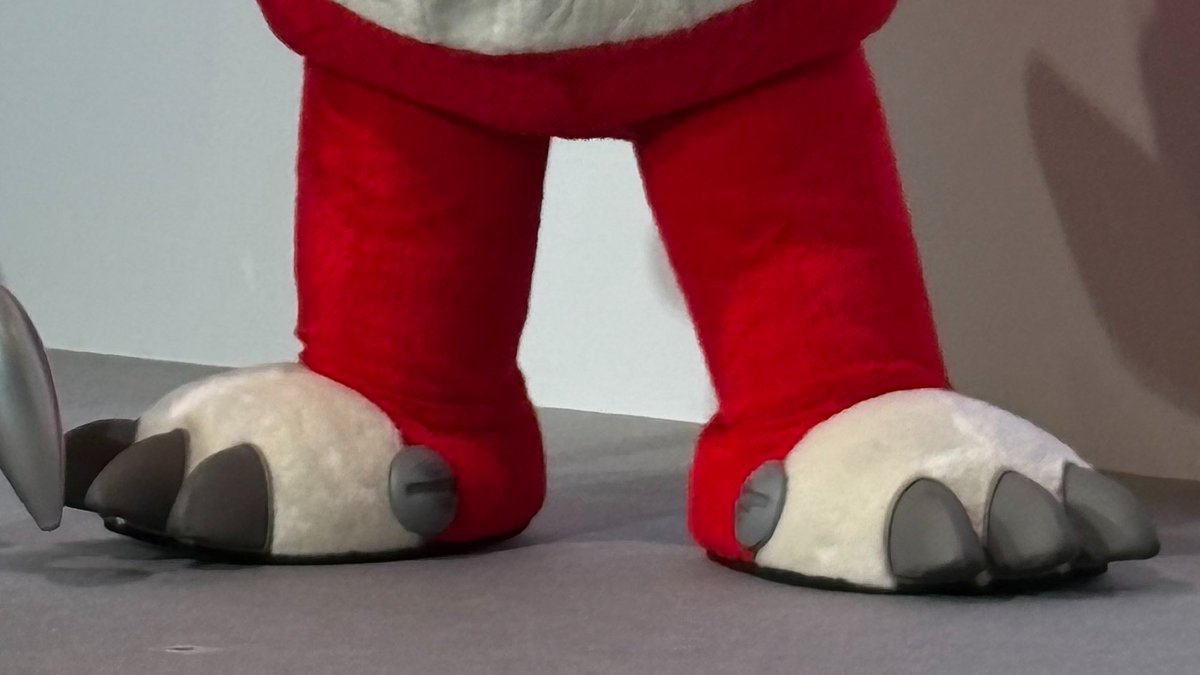 StompyShoutmon's tweet image. Ah, My favorite Digimon surely has such cute feet! (This is the Official Shoutmon mascot) #Digimon #Shoutmon #Mascot #fursuit #feet