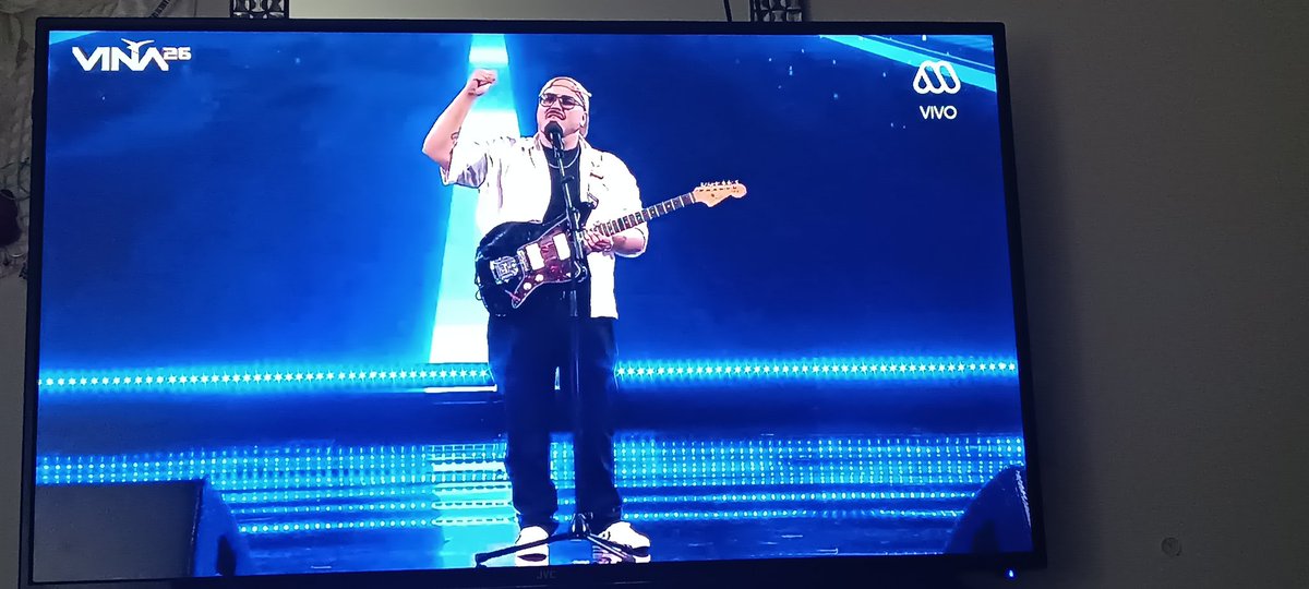 laAstridcl's tweet photo. Oye oye oye 🥹🇨🇱🎵 ESTA CANTANDO #31MINUTOS este wn es un asalto al corazón!
#viña2026 #festivaldevina2026 #partychilensisftviña2026 https://t.co/QcD41tZCSS