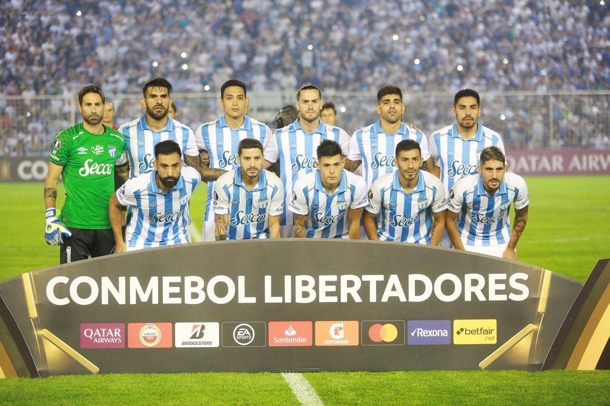 Atlético querido, mi buen amigo, como anhelo que algún día la dirigencia te vuelva a cuidar y te sepan cuidar. 

No me dan ganas de insultar a nada ni nadie. Es triste este presente. 

Más allá de todo, ¡Atlético siempre fue, es y será El Más Grande del Norte!