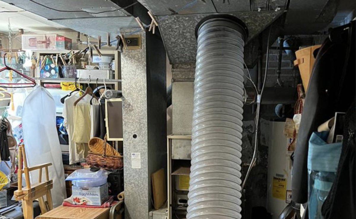 EmDuct's tweet photo. Air duct cleaning service in action! Our team at EM Duct Cleaning is hard at work improving this HVAC system’s performance and indoor air quality. Cleaner ducts mean fresher air and a healthier home!

https://t.co/xuUFK57JBt (312) 561-3336

#ChicagoAirDuctCleaning https://t.co/wV44t4Tmqx