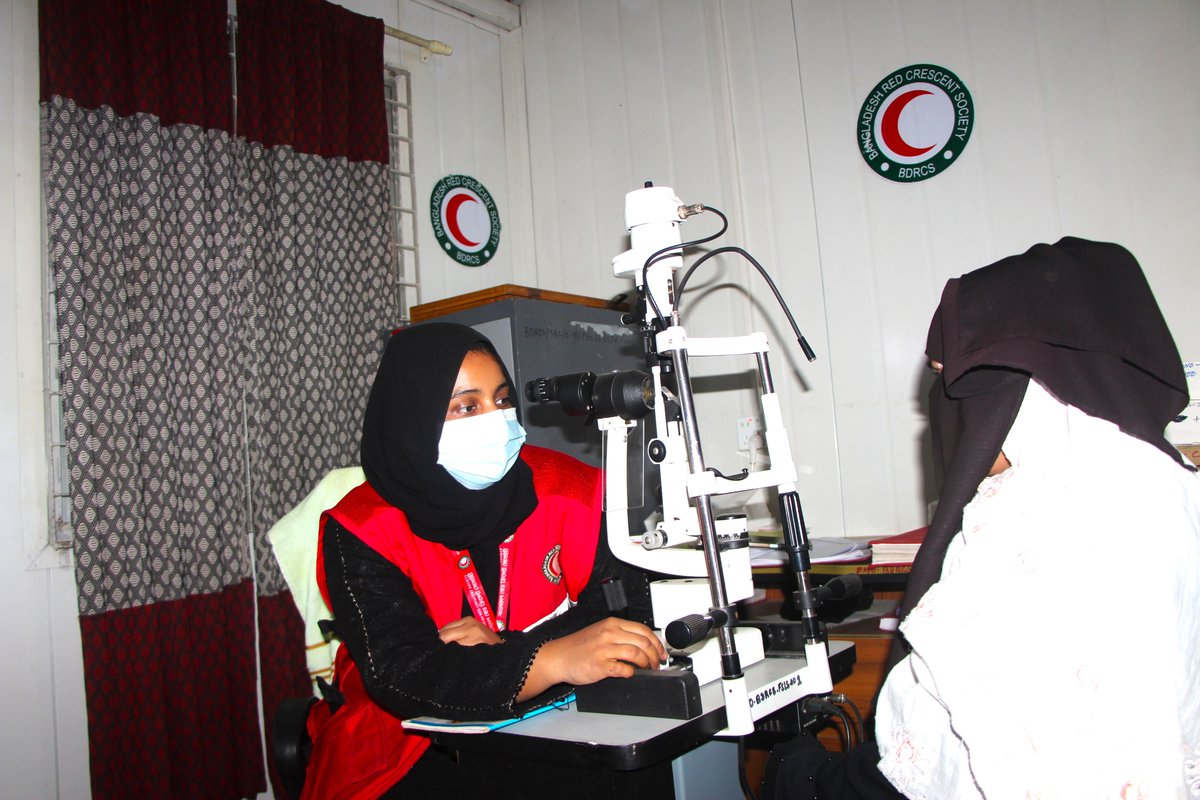BDRCS1's tweet photo. 💙Timely Care, Safe Vision!
Fatema (44), a displaced Myanmar woman is receiving essential eye care at a @BDRCS1-operated 🏥Health Post in #CoxsBazar Camp.
#EyeCare #SwissRedCross #HumanitarianAction #HealthForAll
@RotesKreuz_CH
@ifrc https://t.co/vpDkGrUrYp