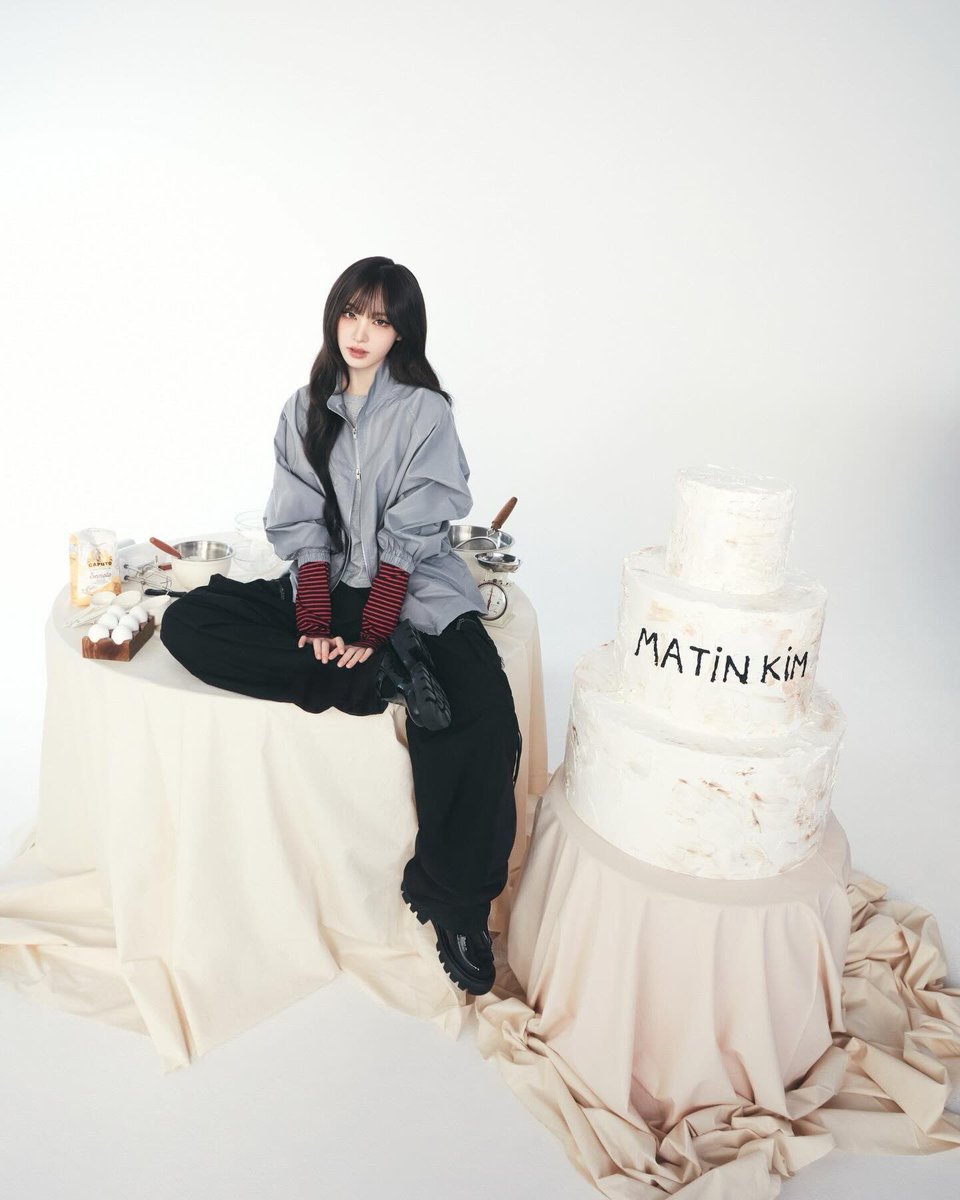 เปิดตัวน้องลิซ Ambassador คนใหม่ของแบรนด์ Martin Kim.✨😭 มากับคอลเลคชั่นแรก 2026 Spring Season!

แบรนด์แอมเข้าอีกแล้ว คอลเลคชั่นใหม่สวยเท่ซะด้วย รอติดตามกันนะคะ🩶

#IVE #아이브 #LIZ #리즈