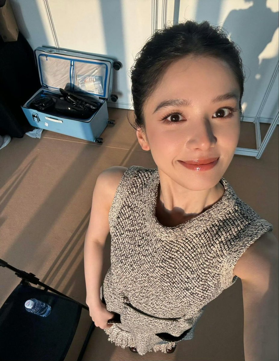 女星爱女子者 tweet media