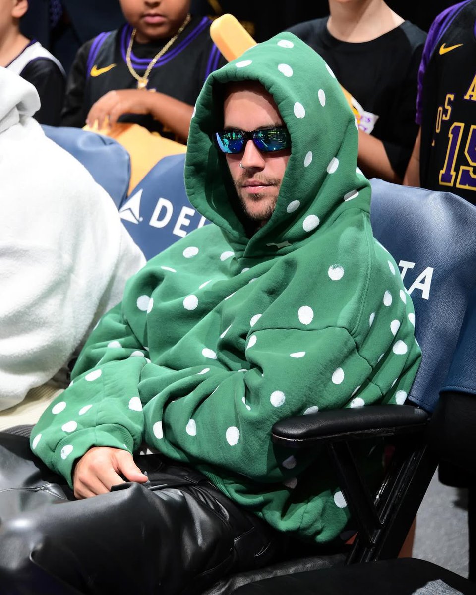 melinda 🚀 is seeing bts (@bizzlesnumb) on X