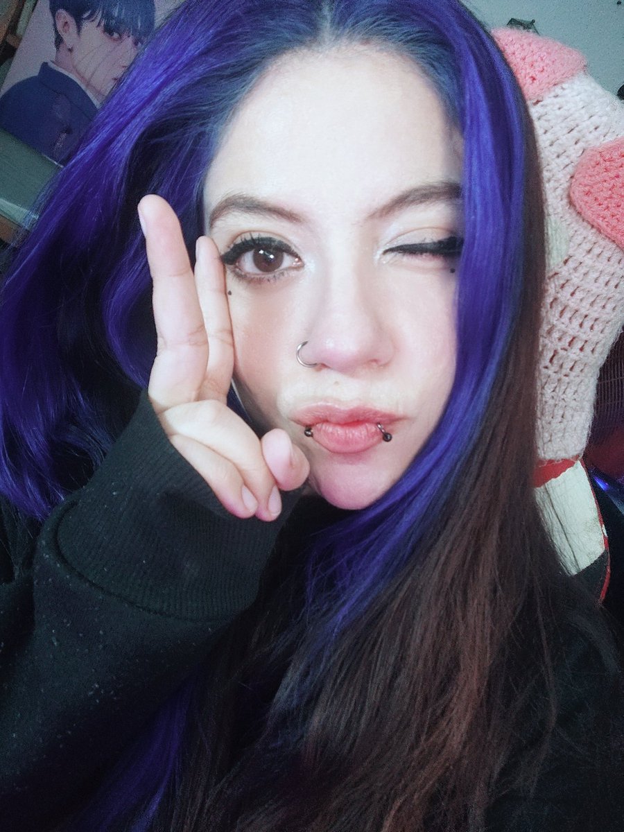 AnnieVnKr's tweet photo. Ya en la morada, un ratito :3 

✨ANNIEVNKR✨ https://t.co/mi9Sun2oir