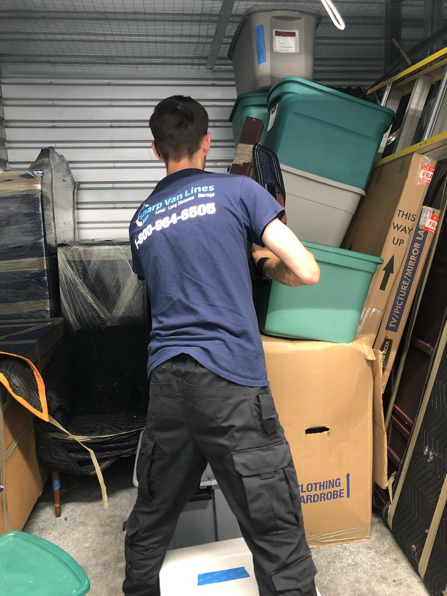 sharpvanlines's tweet image. This is the part nobody posts when they say “We’re moving!”
But this is where it actually happens.
#SharpVanLines #NYCMovers #FurnitureAssembly #StorageLife #RealMoving #MoveDay
