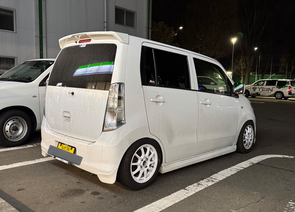 caadop_af27's tweet photo. #よく言われること
この型のワゴンRにMTってあるの！？

A . AZワゴン最廉価グレードの5MTです https://t.co/fBD239reYf