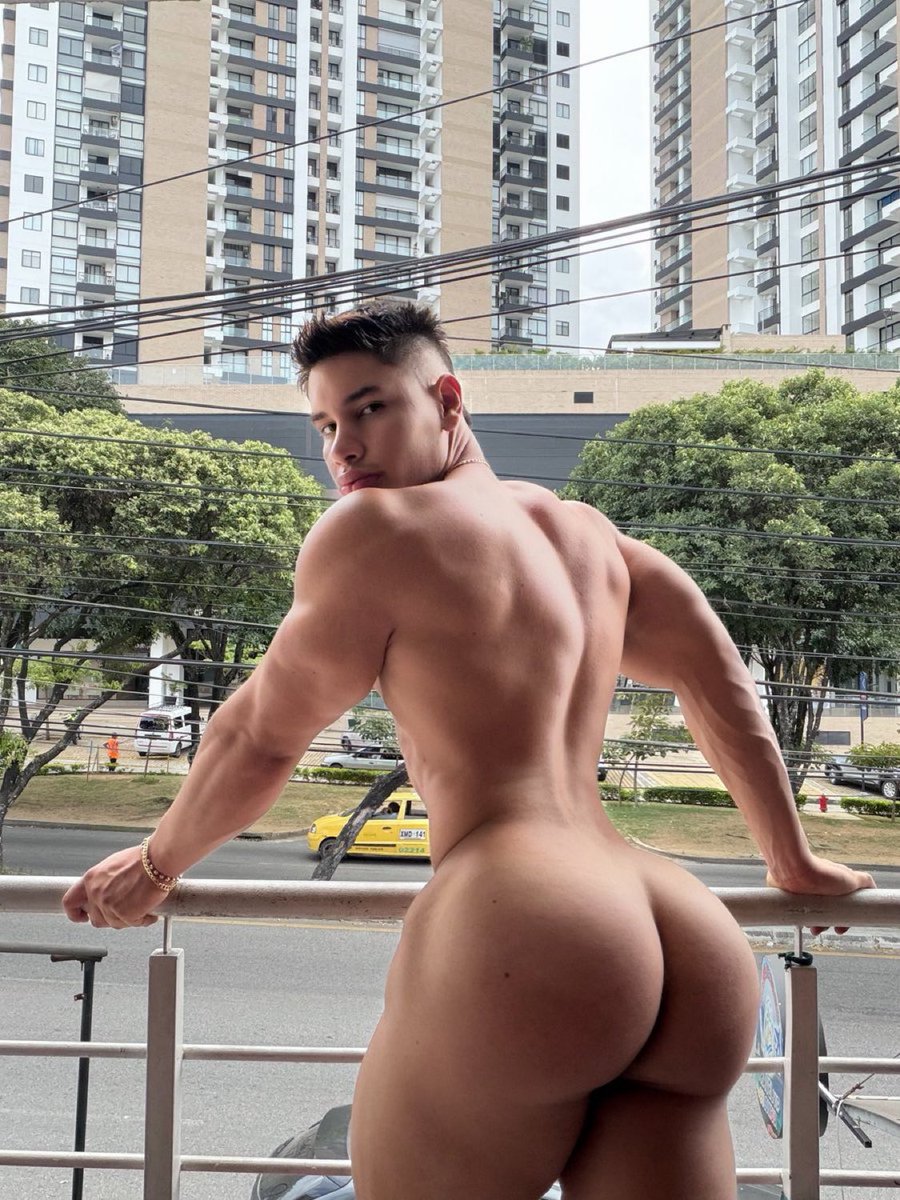 musclexbutts's tweet photo. https://t.co/zpaivtidZO