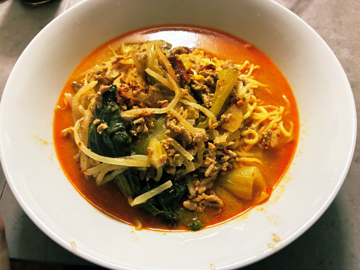 entre onigiris tweet media