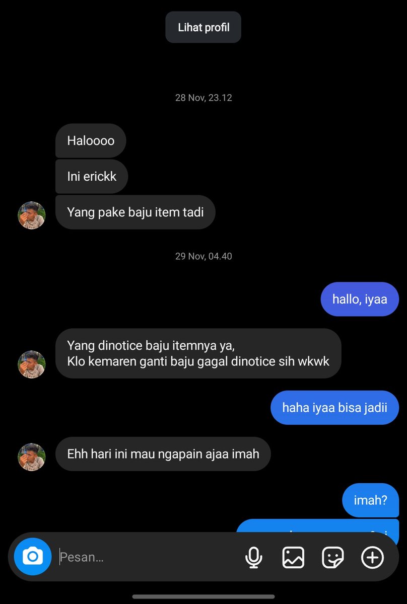 Snurk_30's tweet photo. ketemu pas jadi bridesmaid temen deket rumah, dari pagi dia udh coba buat ngobrol tp aku cuek aja🤣. akhirnya dia nungguin sampe malem masih diacara pas malemnya lagi jaga prasmanan dia minta makan sambil minta no hp tapi ku kasih ig. 2 hari setelah acara dia blng mau ke rumah😭 https://t.co/3yVUfq1qTu