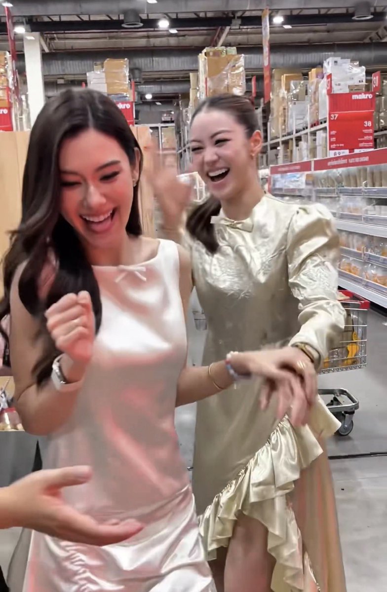 ทะ ทะ ทำอะไรรรรกันคะ 

LENAMIU CNY MAKRO
#makroCNY2026xLenaMiu